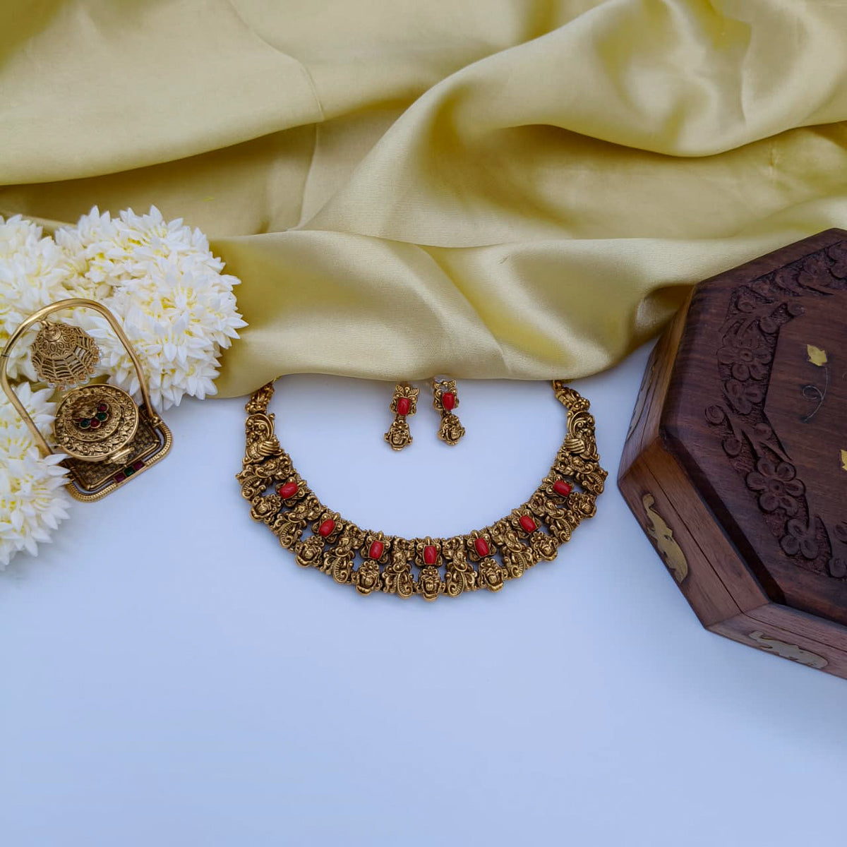 Peacock nagas necklace