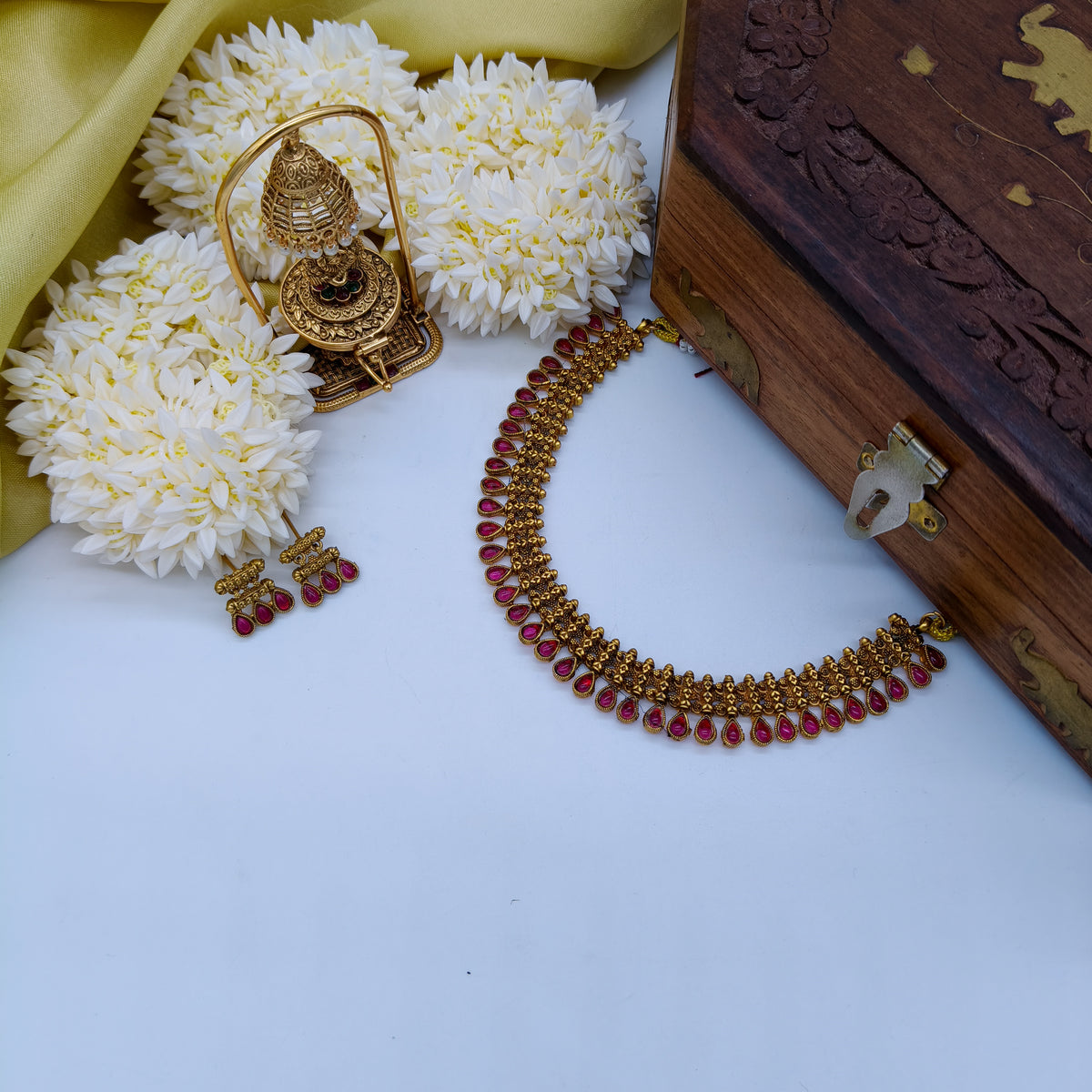 Ruby traditional necklace